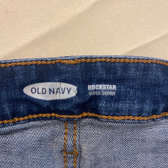 Old Navy rockstar super skinny denim size 14 inseam is  27 inches. - Picture 2 of 5